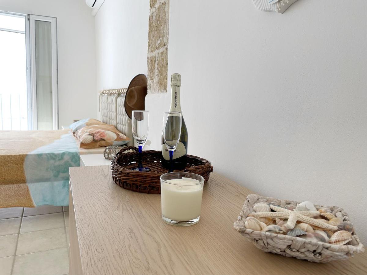 Mediterraneo House- Casa Nel Centro Storico Matino Dış mekan fotoğraf