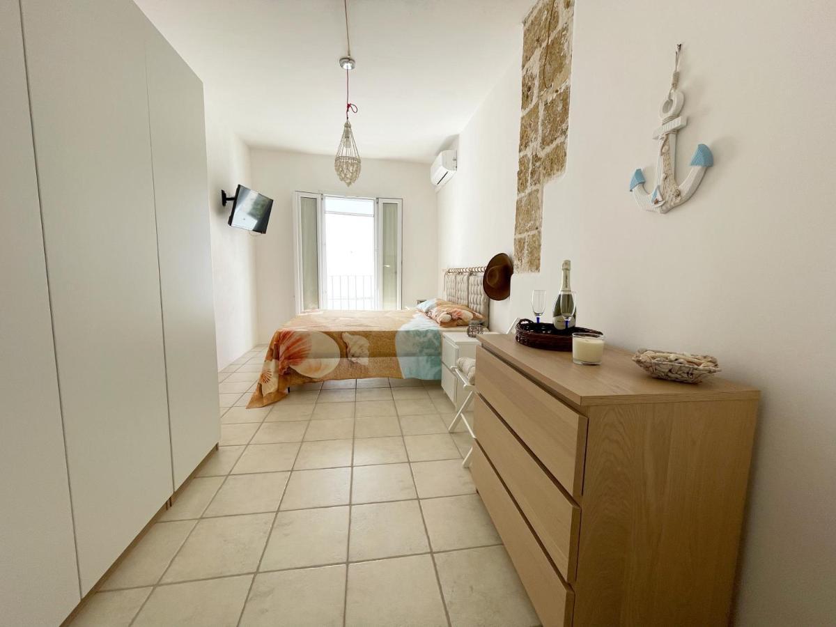 Mediterraneo House- Casa Nel Centro Storico Matino Dış mekan fotoğraf