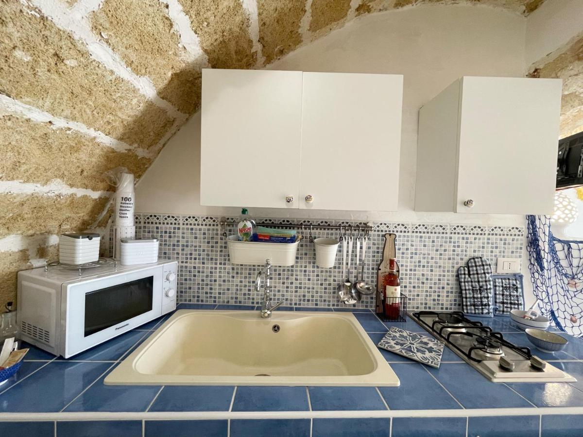 Mediterraneo House- Casa Nel Centro Storico Matino Dış mekan fotoğraf